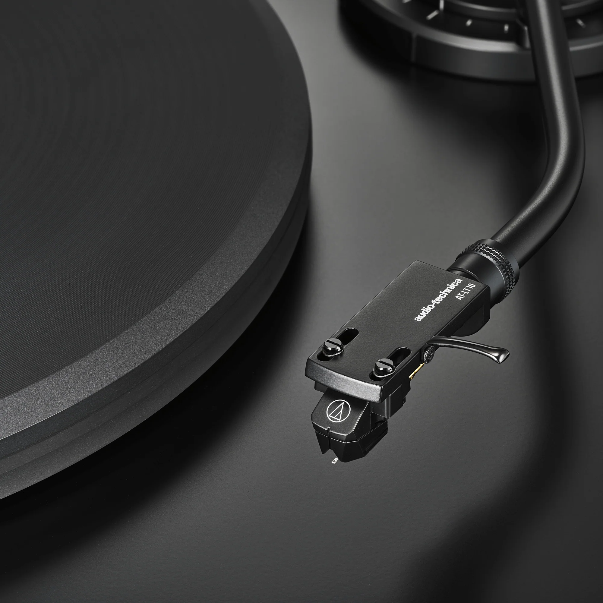 Audio-Technica AT-LP7X Fully Manual Belt-Drive Turntable, Black (AT-LP7X) - Image 9