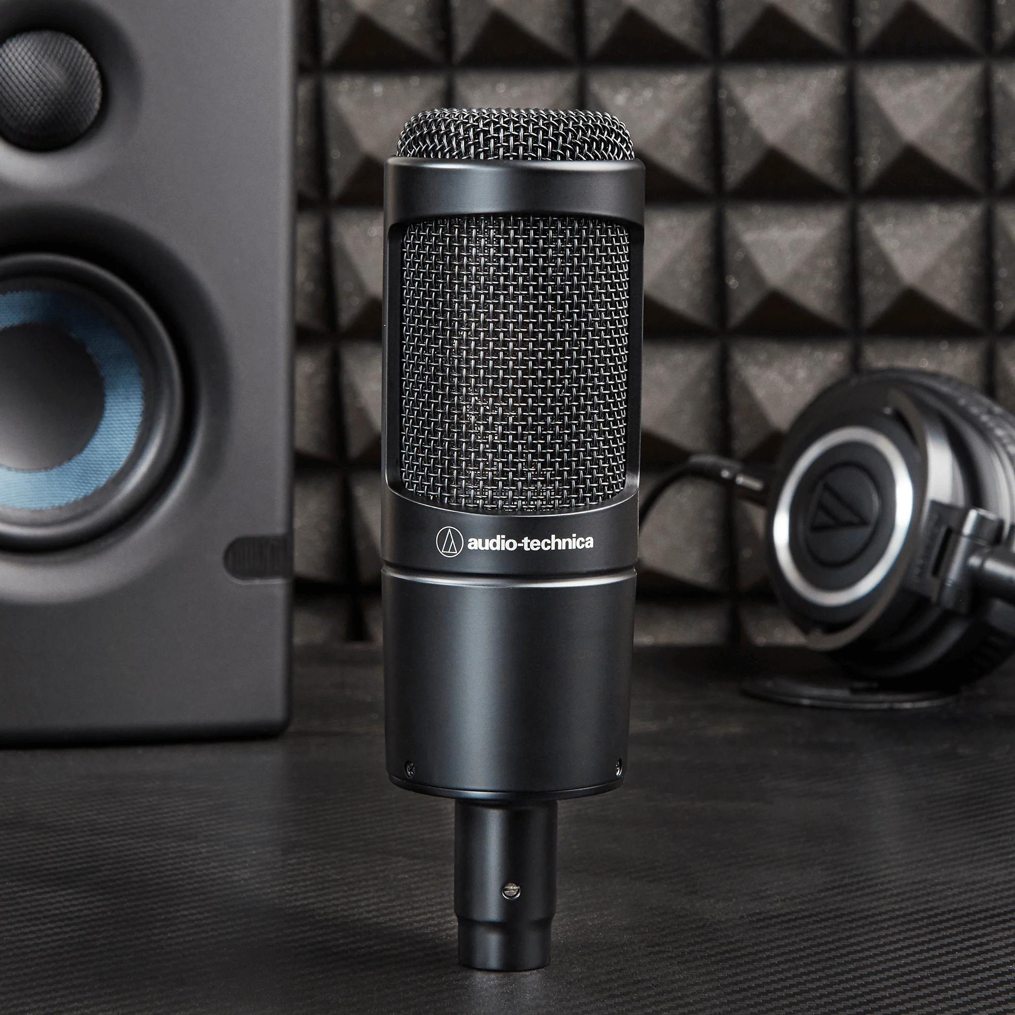 Audio-Technica Cardioid Condenser Microphone (AT2035) - Image 3