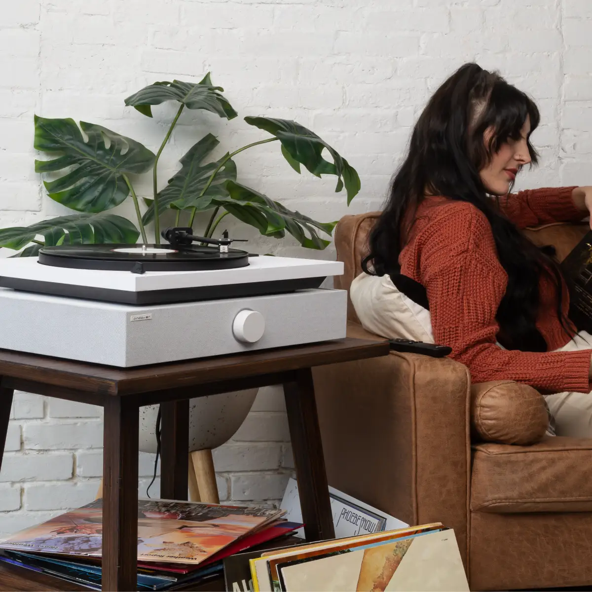 SpinBase 2 Powered Turntable Speaker - Image 9