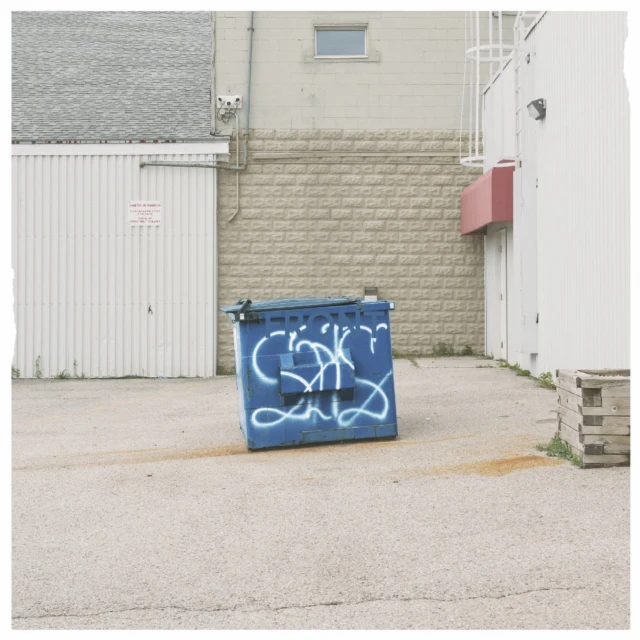 STATUS & NON-STATUS - BIG CHANGES (WHITE VINYL) (Vinyl LP)