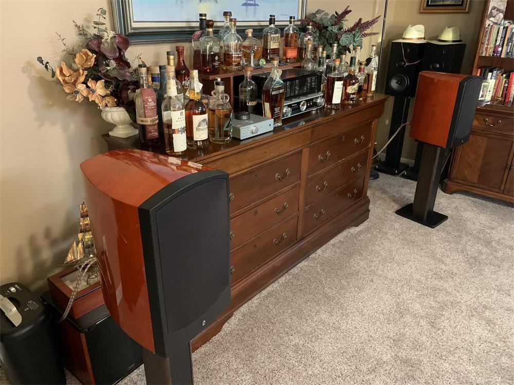 Verus V8B Bookshelf Speaker Pair - Image 17